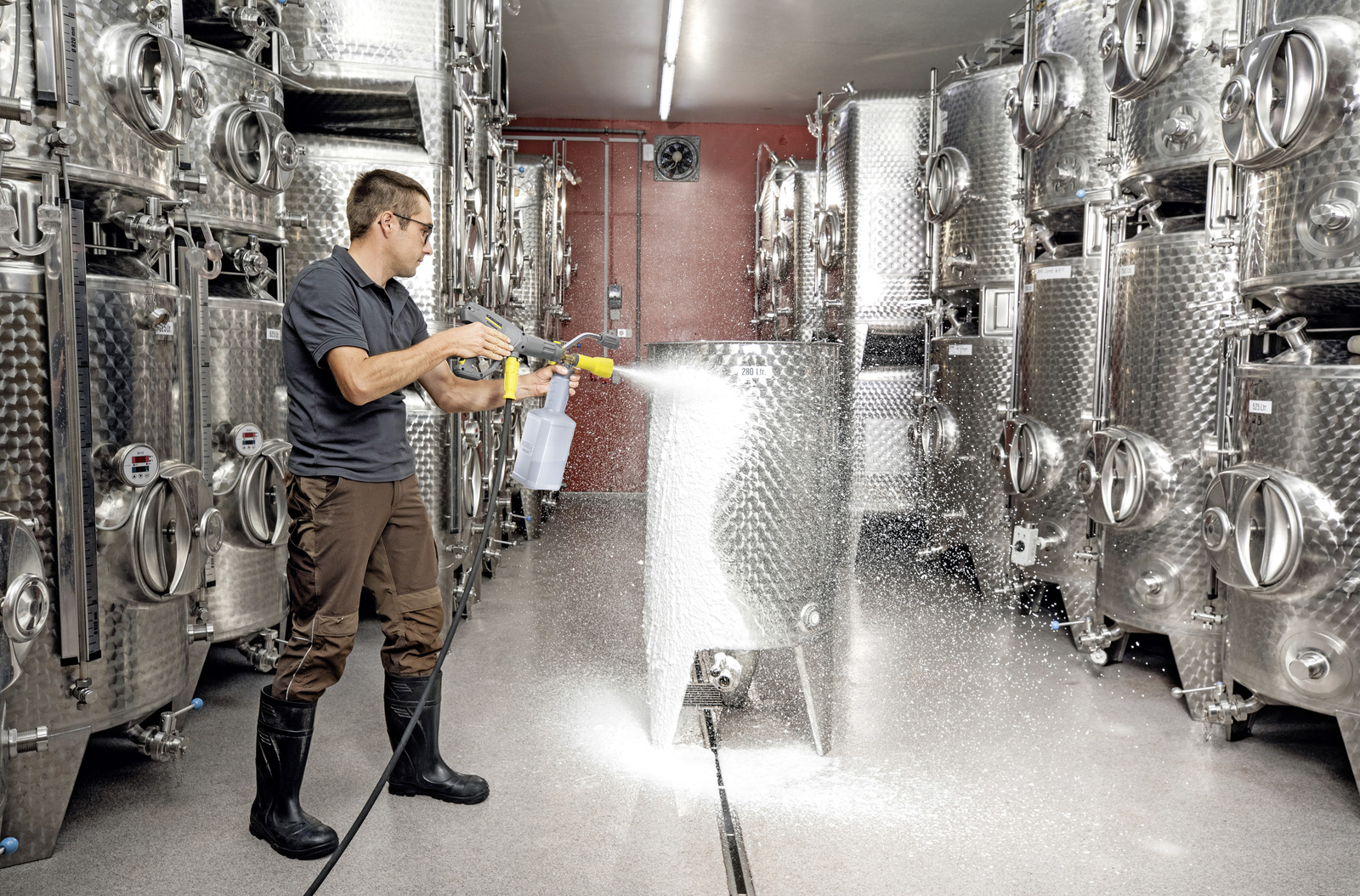 RM 59** 20l foam cleaner acidic 2