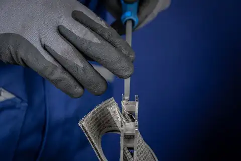 11104301 2